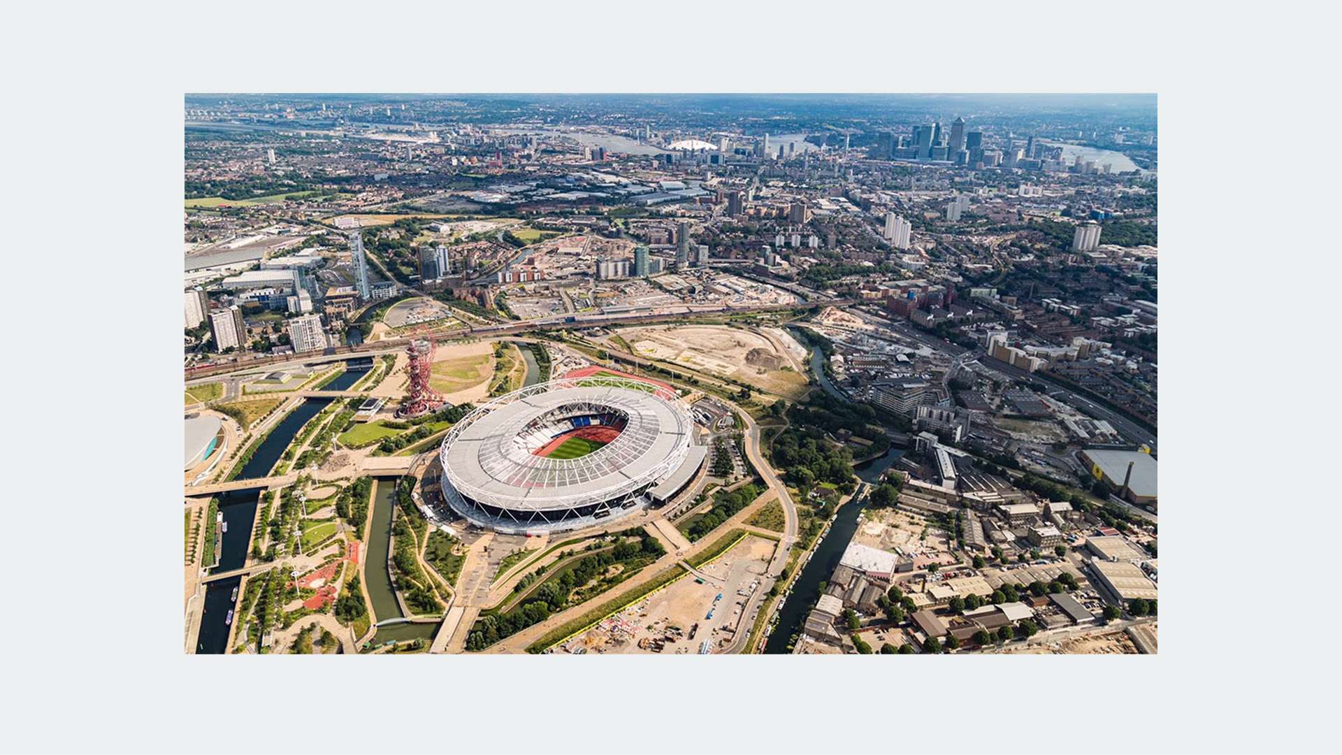 她的父母始 她的父母始